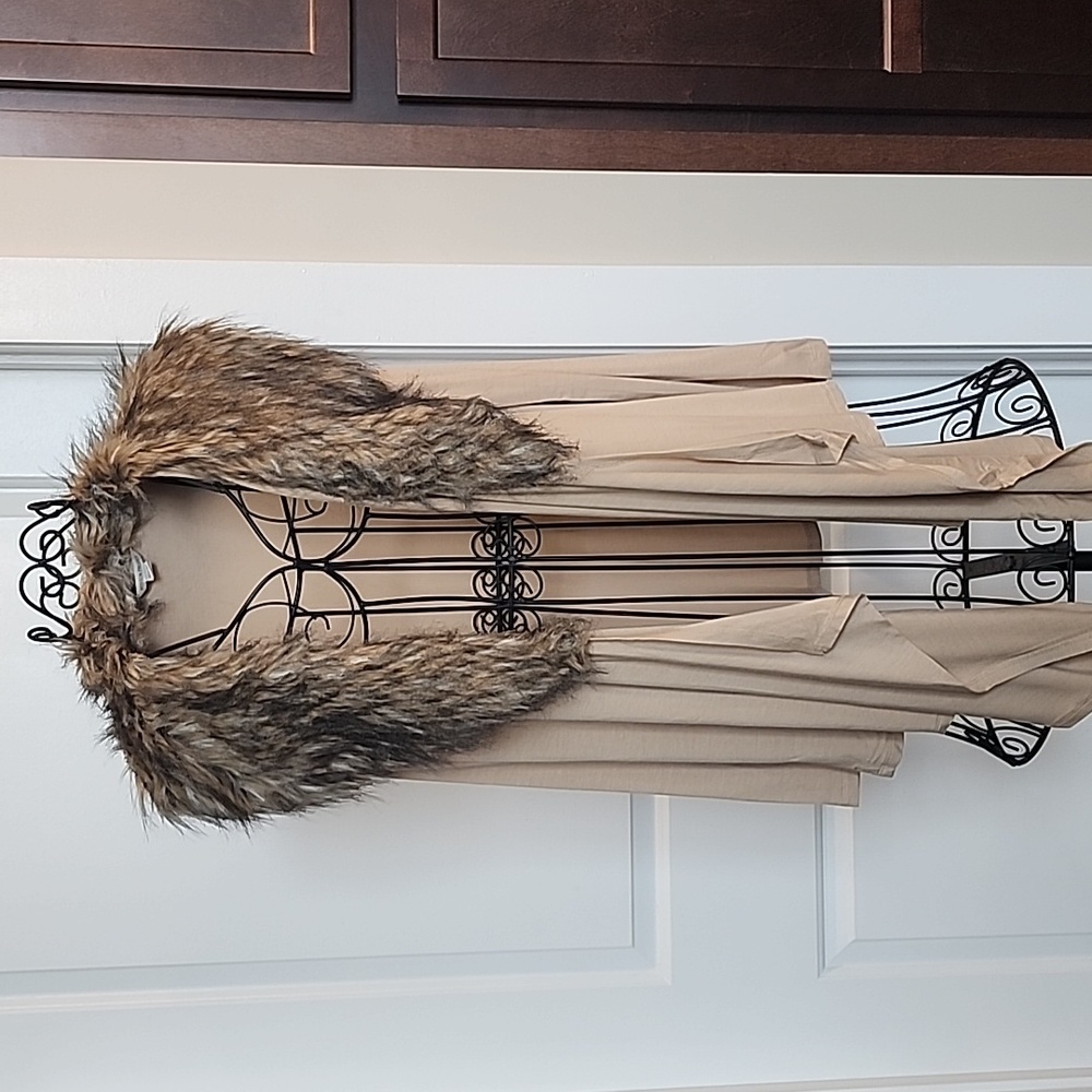 Boston Proper, faux fur top. Size XS.